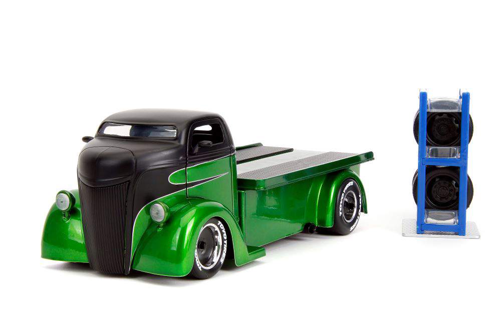 1:24 Just Trucks w/Extra Wheels - 1947 Ford COE Flatbed (Green