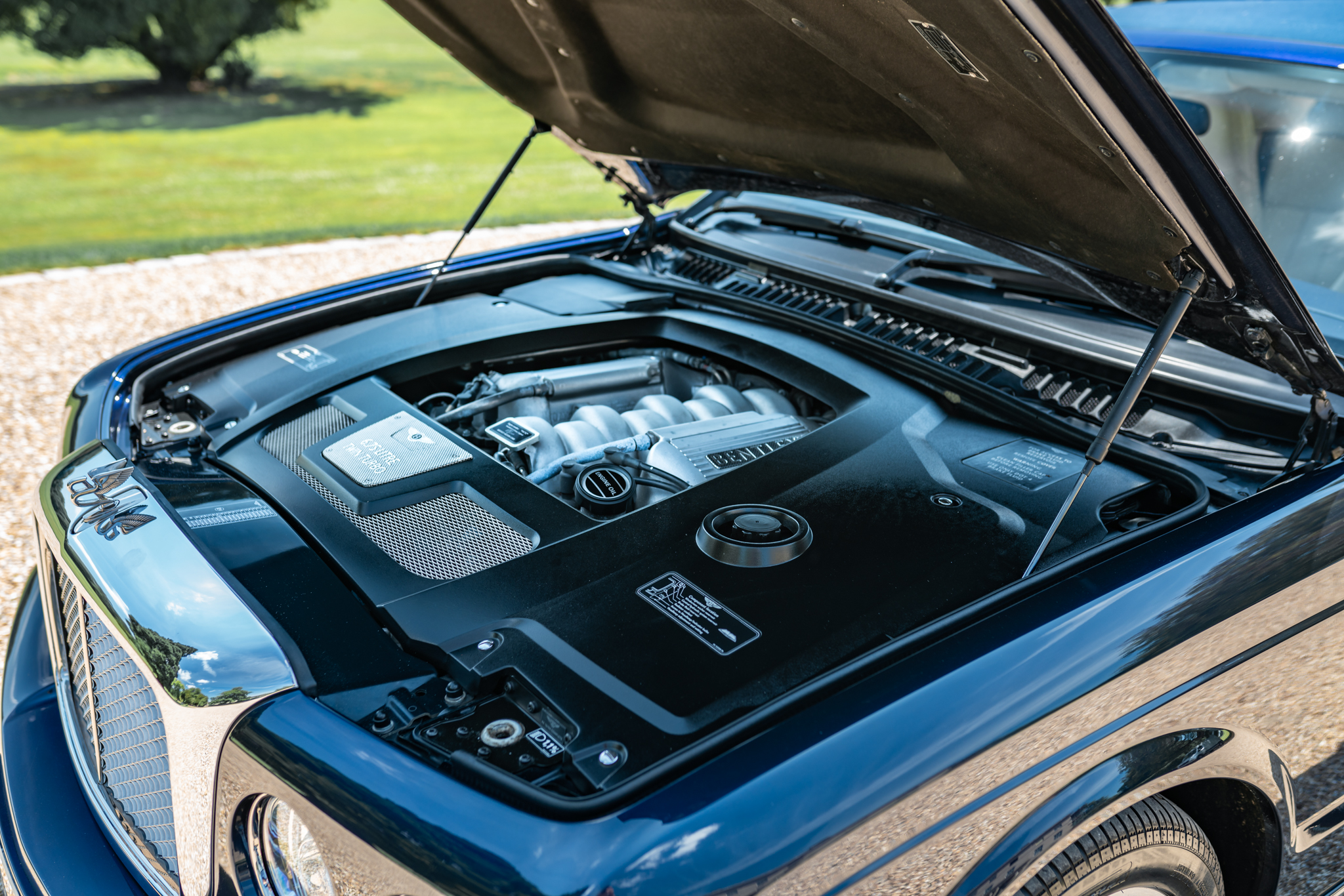 2006 BENTLEY AZURE for sale by auction in Worcestershire, United