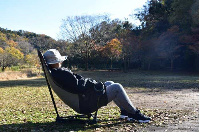 ハンモックのようでハンモックじゃない、enoのチェア「Lounger DL