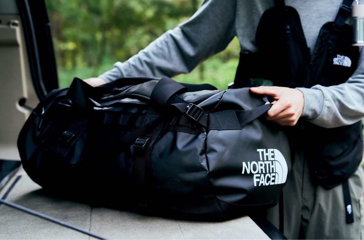 ノースフェイスの人気ボストンバッグ、どれ選ぶ？機内持ち込みOKモデル