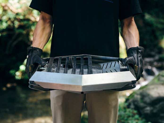 TOKYO CRAFTS（トウキョウクラフト）から二次燃焼焚き火台「ブレイズ