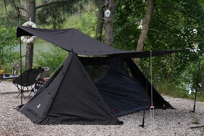 2万円台〜】薪ストーブが使える！ソロ&デュオ向け「煙突穴付きテント