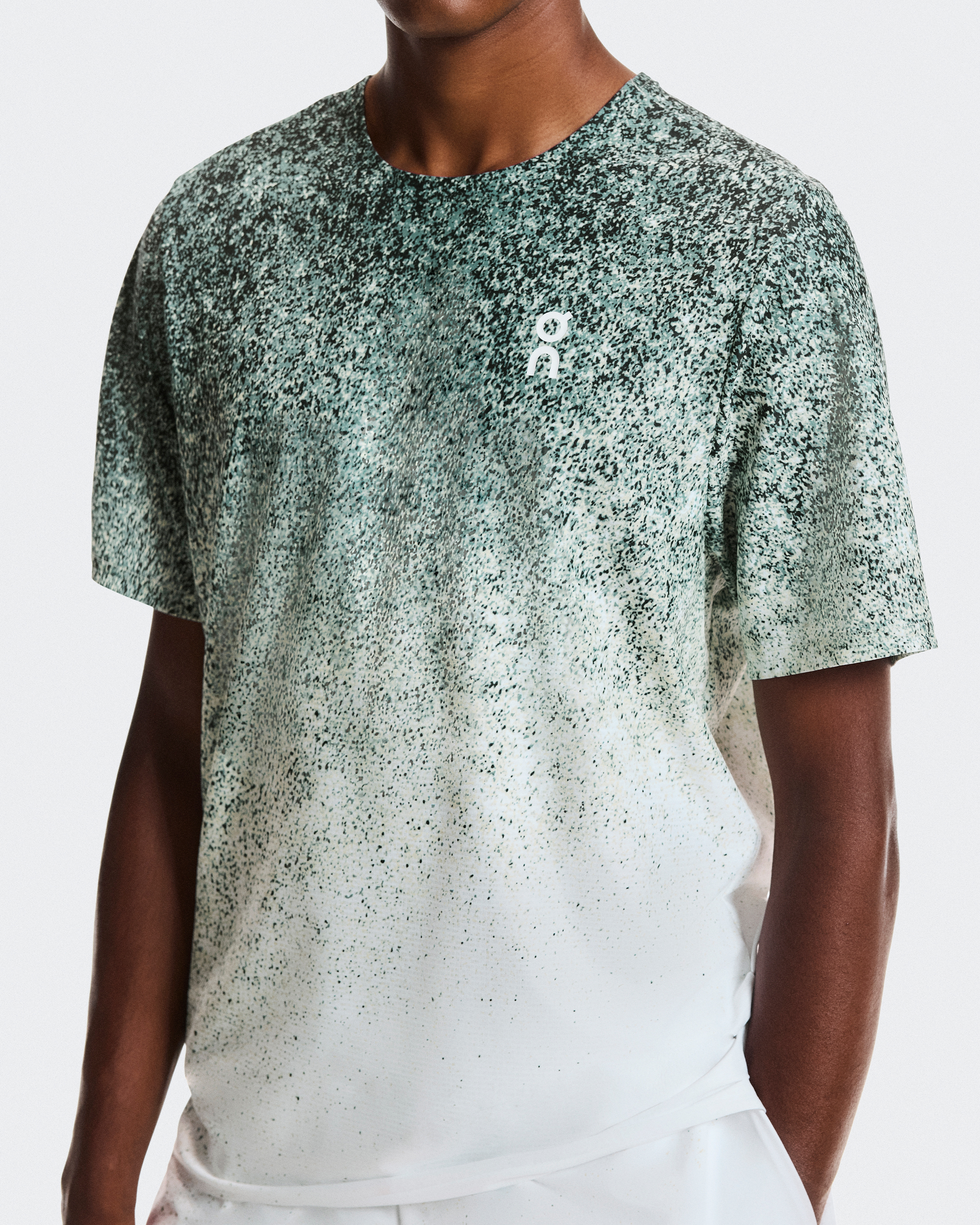 メンズ Court-T Fade | ベージュ & ホワイト | On 日本