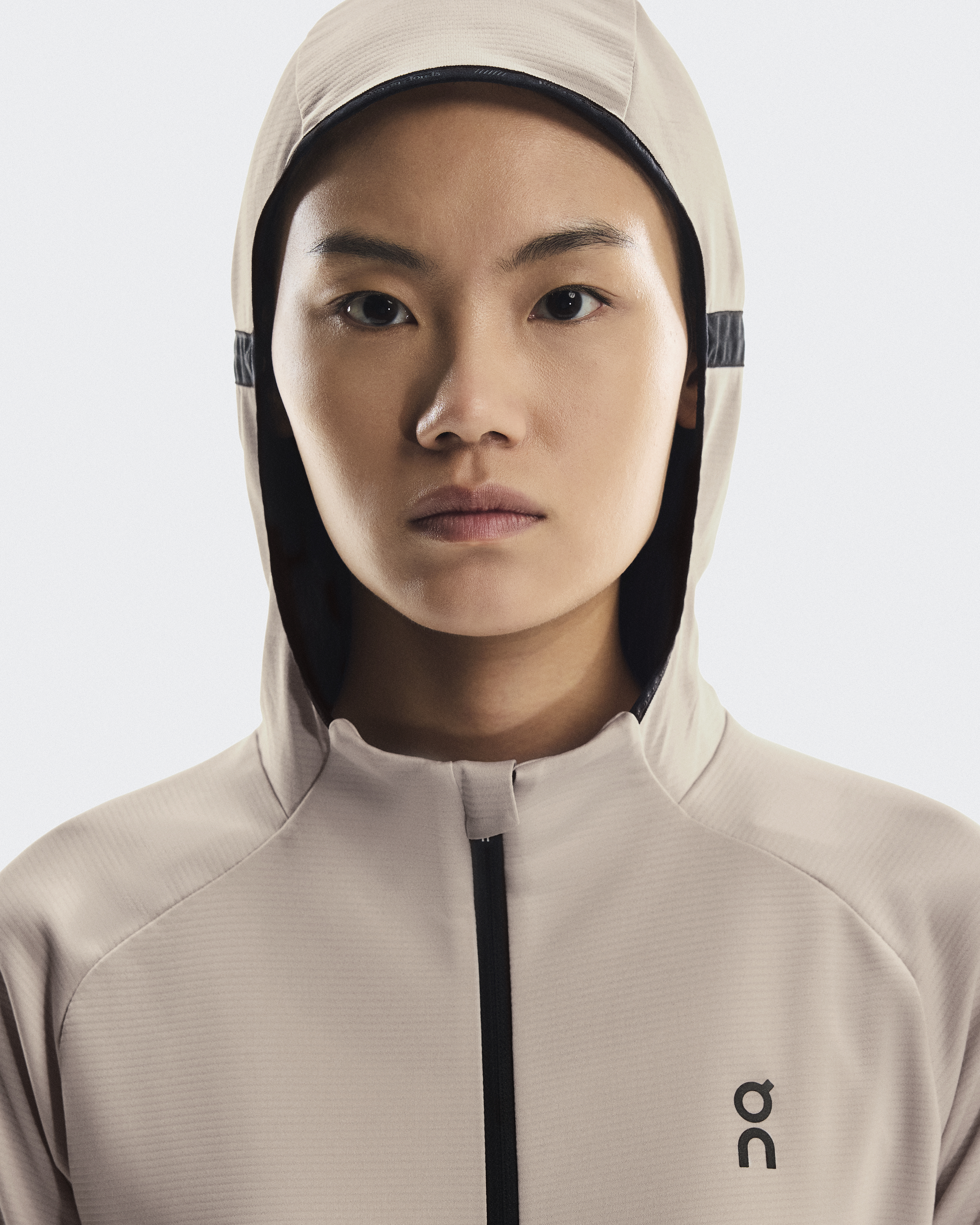 ウィメンズ Climate Zip Hoodie | グレー | On 日本