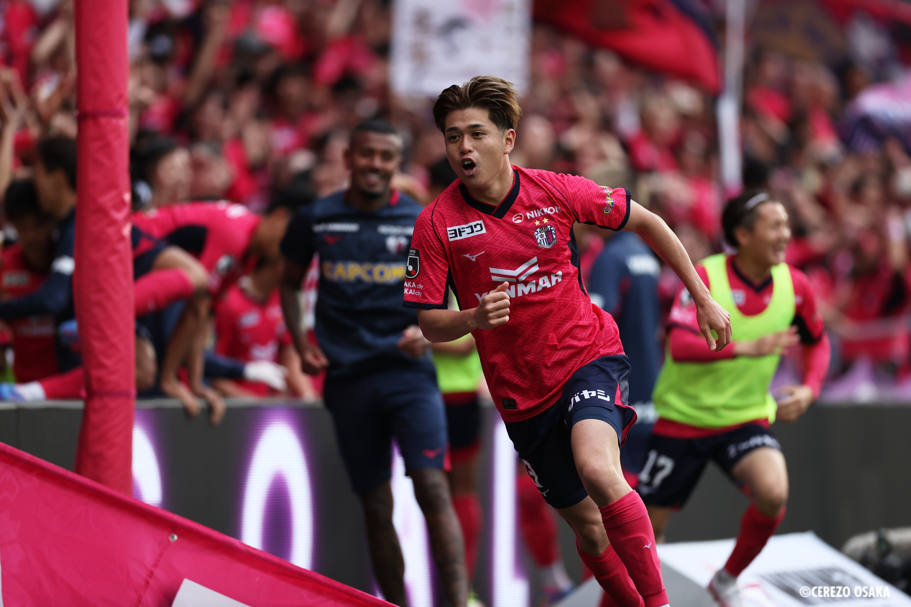 HATTRICK（ハットトリック）-選手の想いをファンへ届ける公式