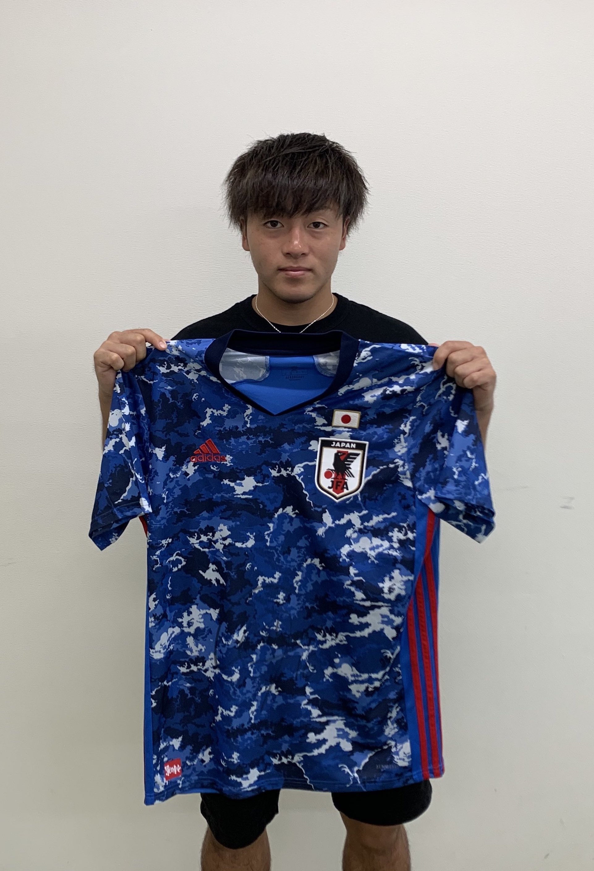 HATTRICK（ハットトリック）-選手の想いをファンへ届ける公式