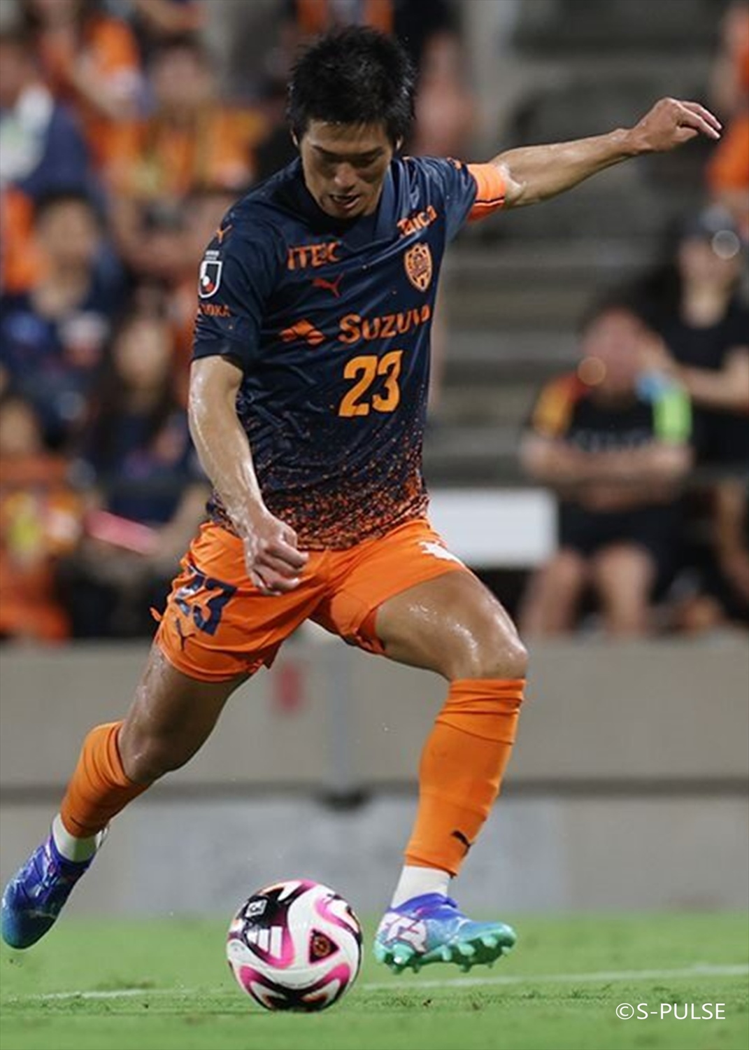 HATTRICK（ハットトリック）-選手の想いをファンへ届ける公式