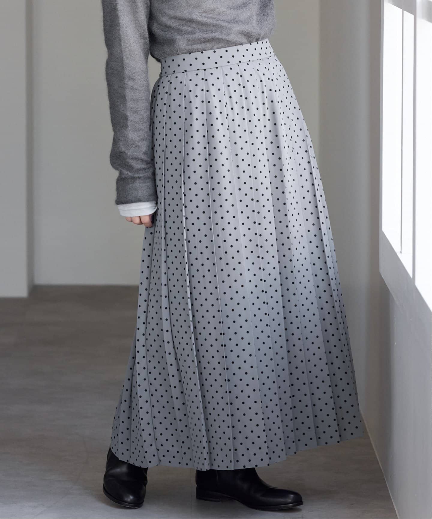 フロッキードットプリーツスカート（ロング・マキシ丈スカート）｜IENA