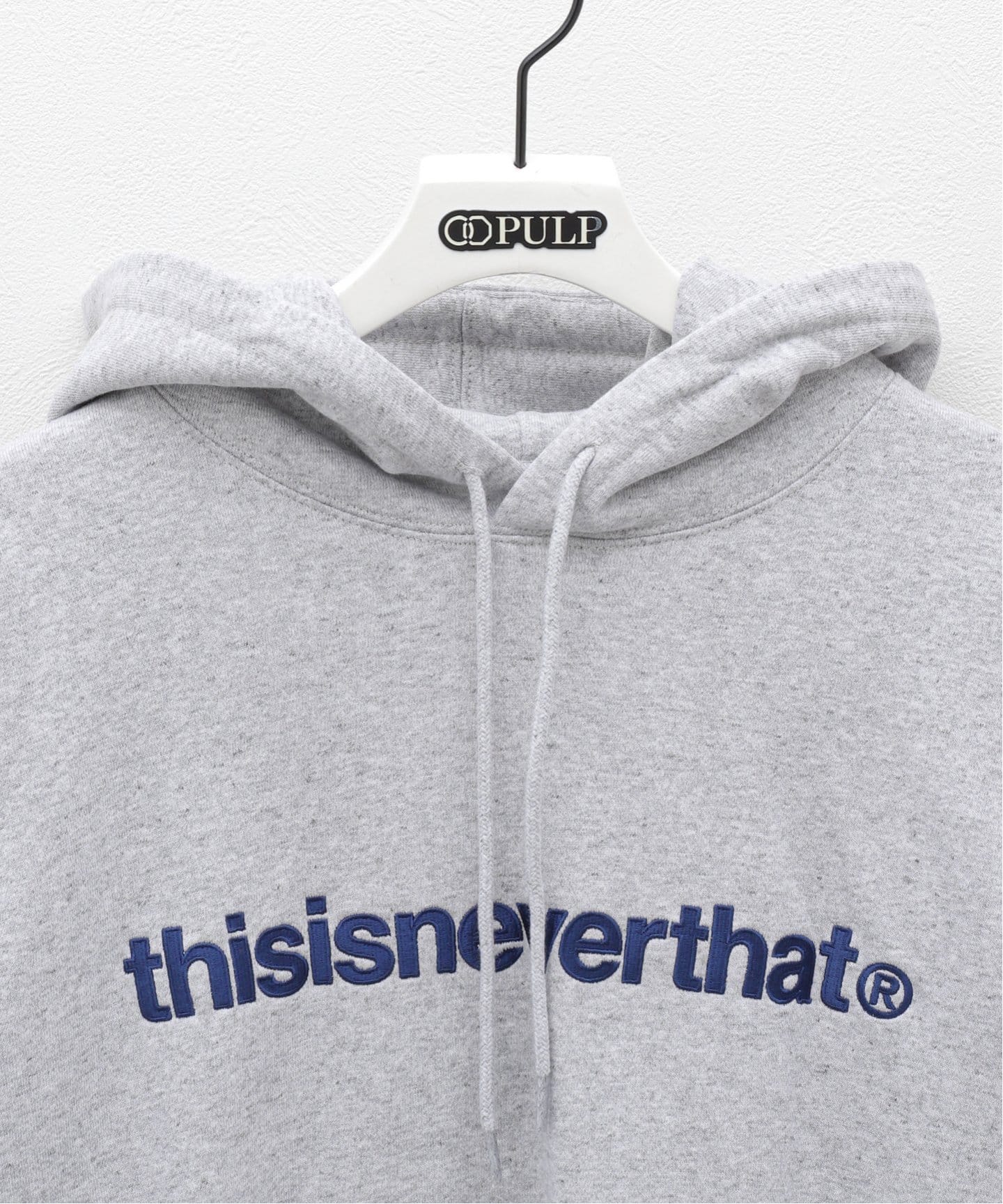 thisisneverthat / ディスイズネバーザット】T-LOGO HOODIE（パーカー