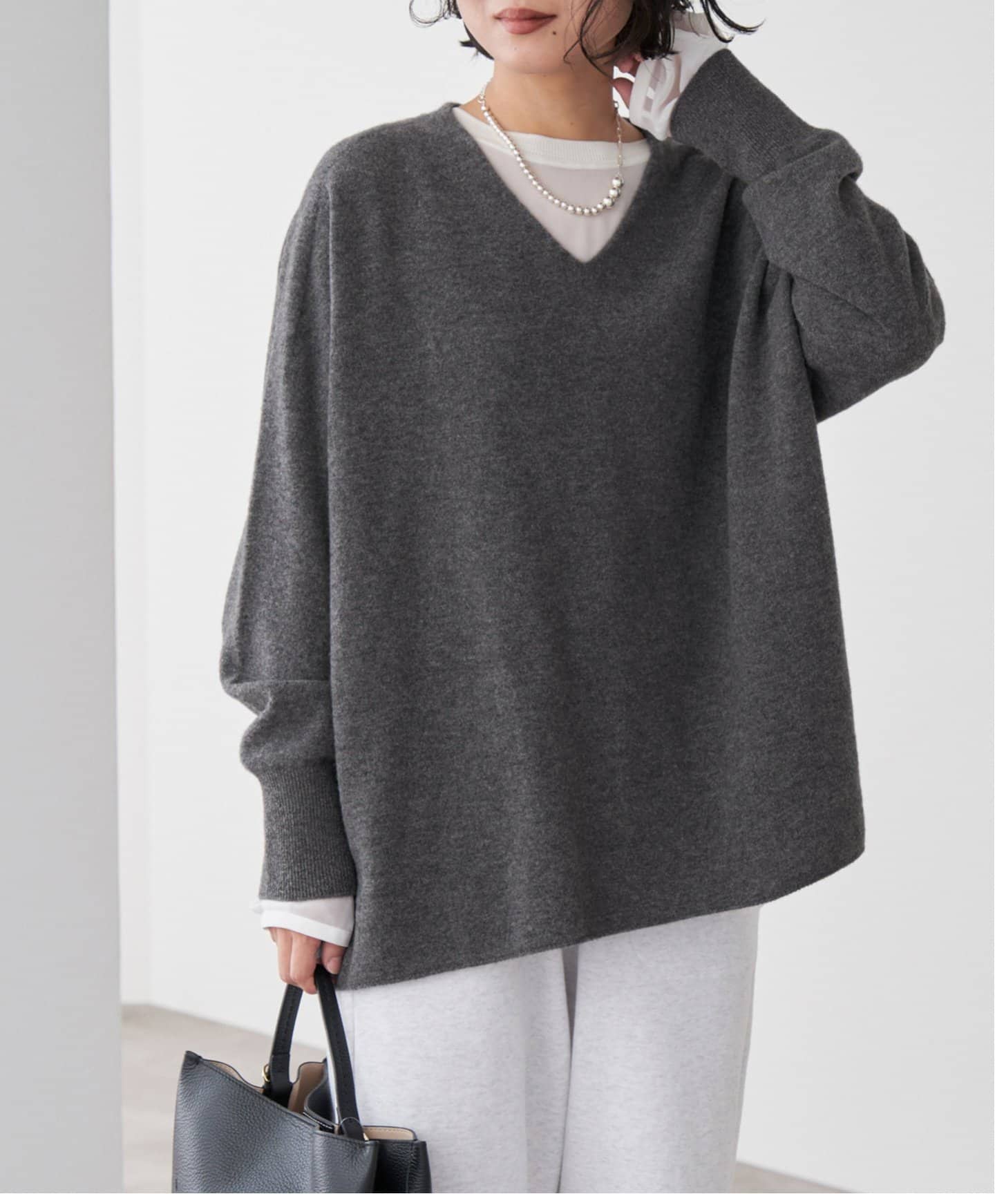 追加》Fineニュージーウール ニュアンス Vプルオーバー（ニット