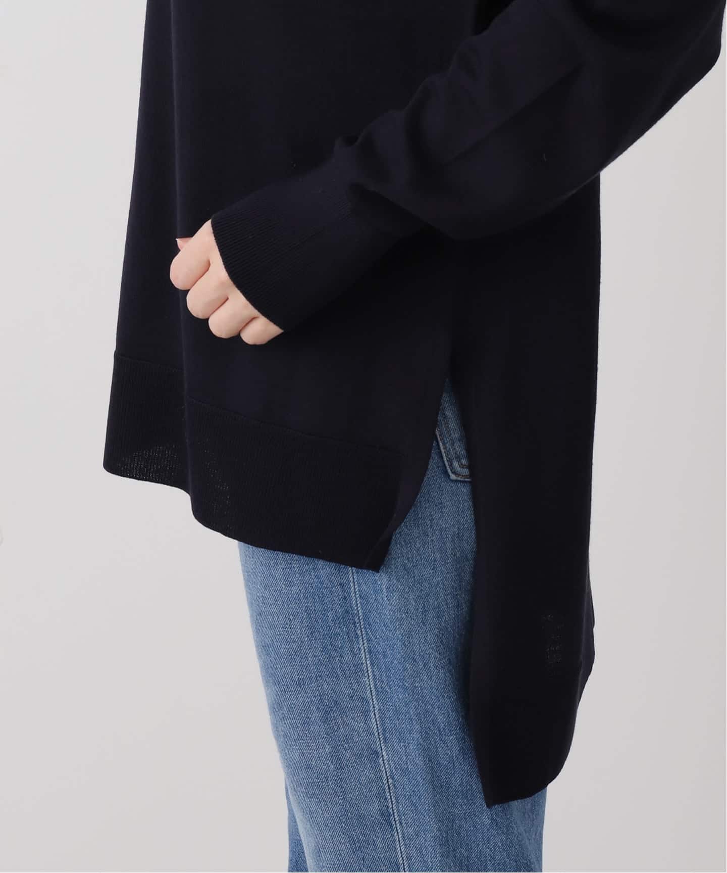 MILLENNIUM タートルネック スリット プルオーバー（ニット／セーター