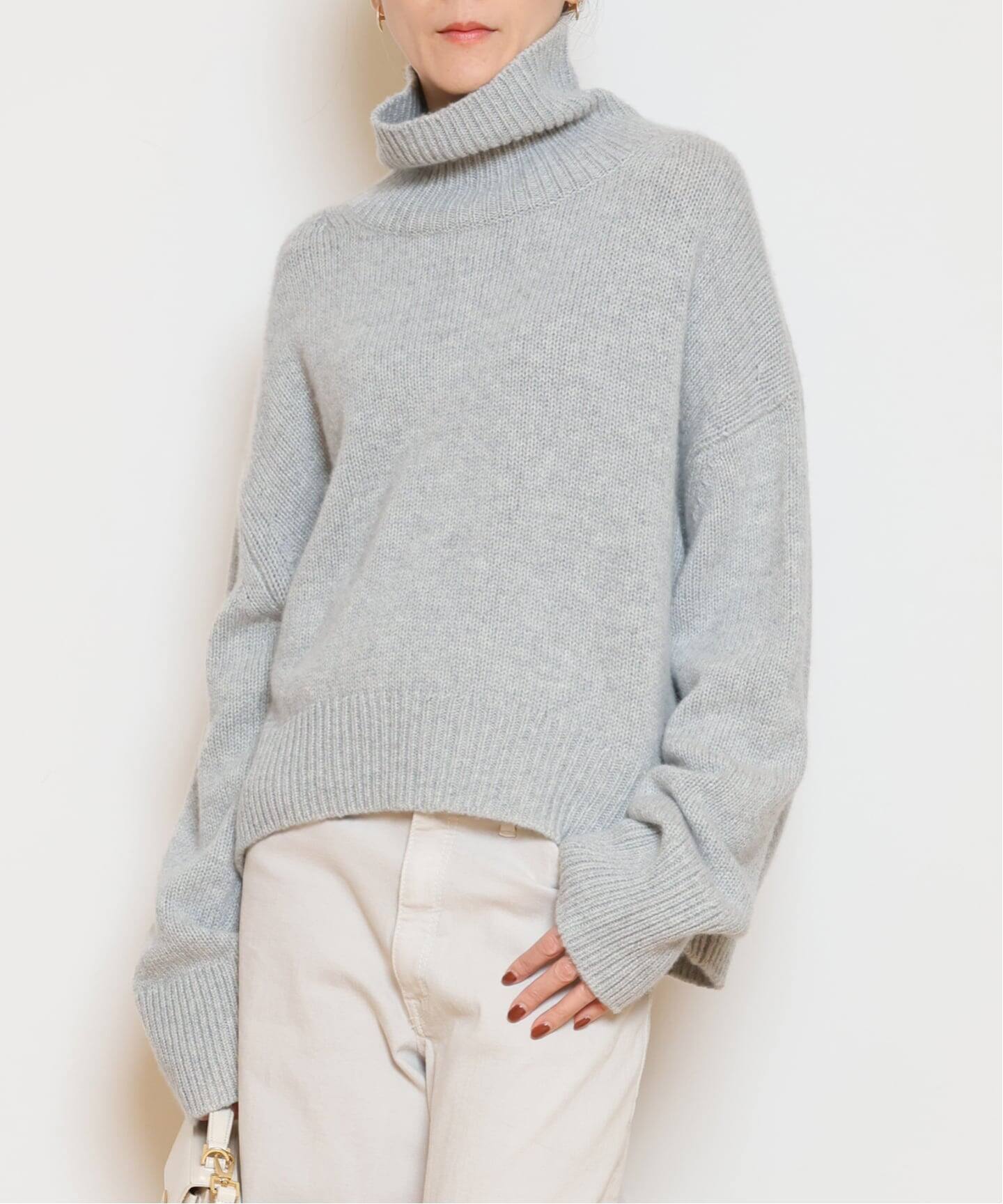 R2W/アールツーダブリュー】CASHMERE タートルネックニット（ニット