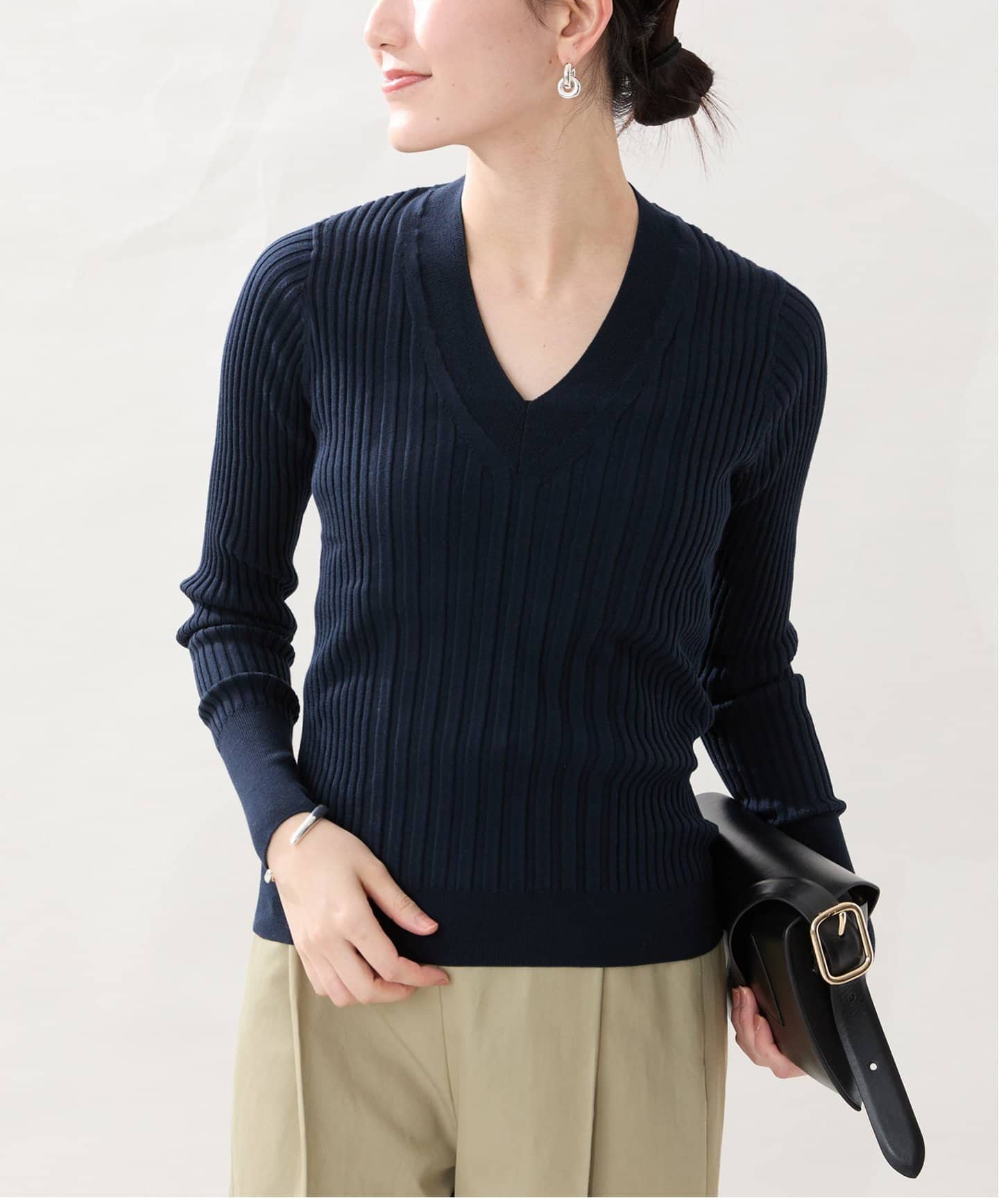 イタリア糸 RIB Vネックプルオーバー（ニット／セーター）｜VERMEIL
