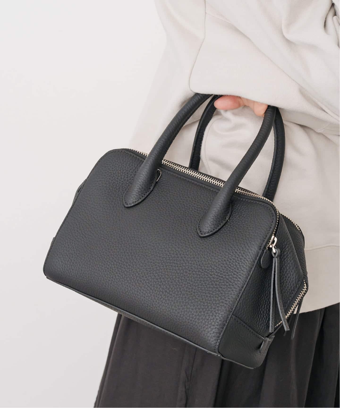 一部店舗+WEB限定》VASIC / ヴァジックCargo mini mini（ショルダー