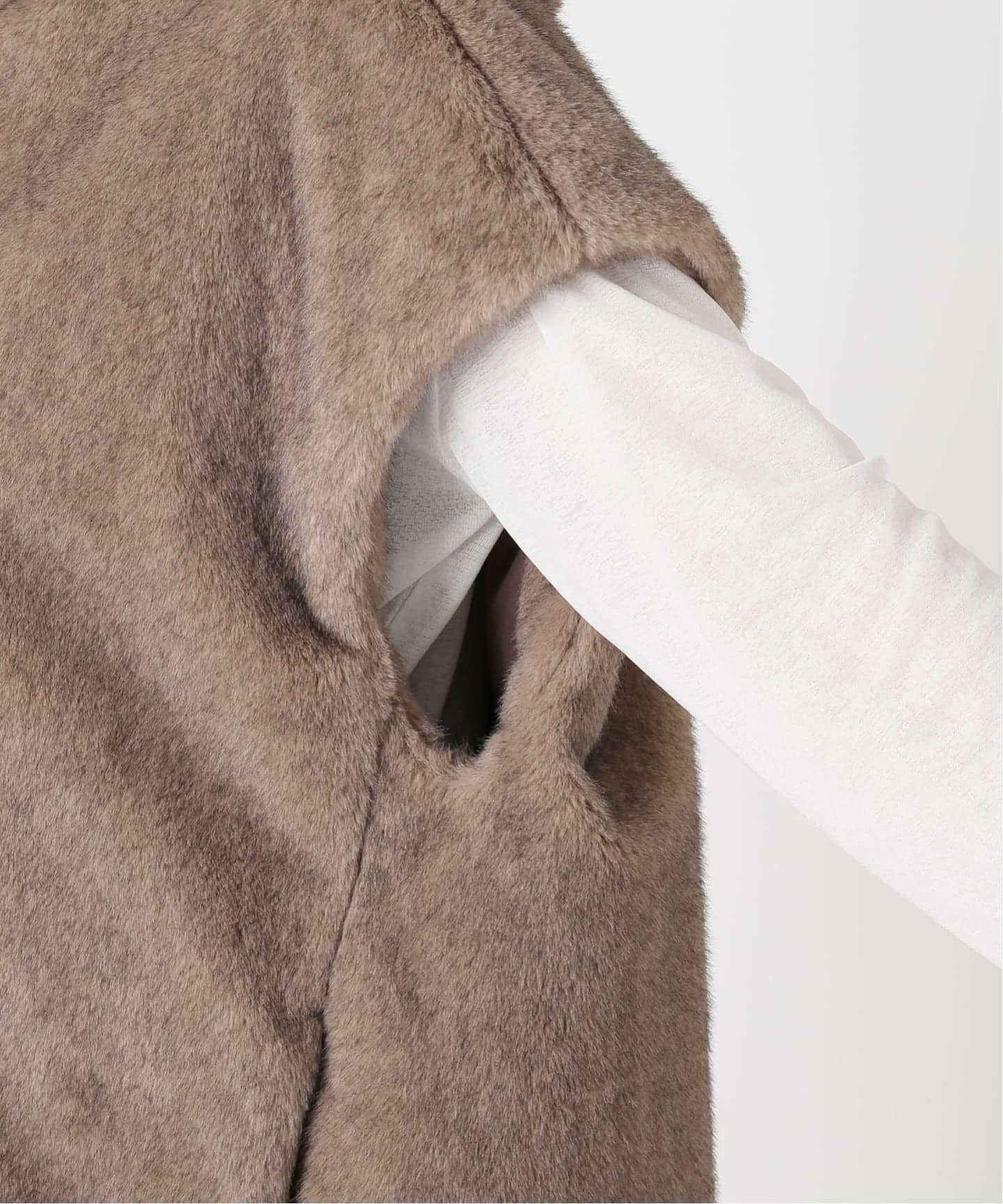 手洗い可 / フード付きミンク調ファーベスト（ベスト）｜B.C STOCK