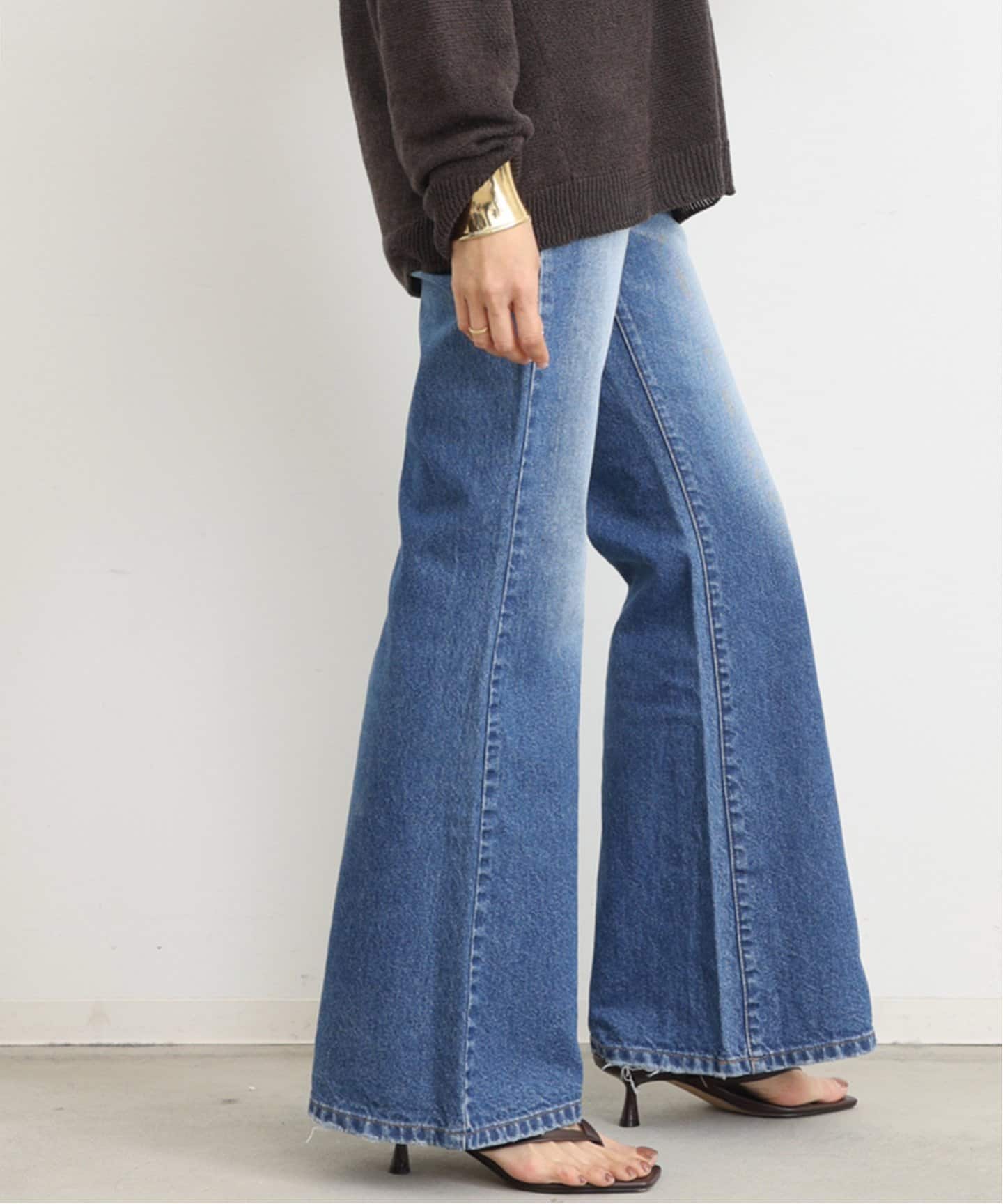 ATTICK BY JOHNBULL/アティック バイ ジョンブル】 FLARE DENIM