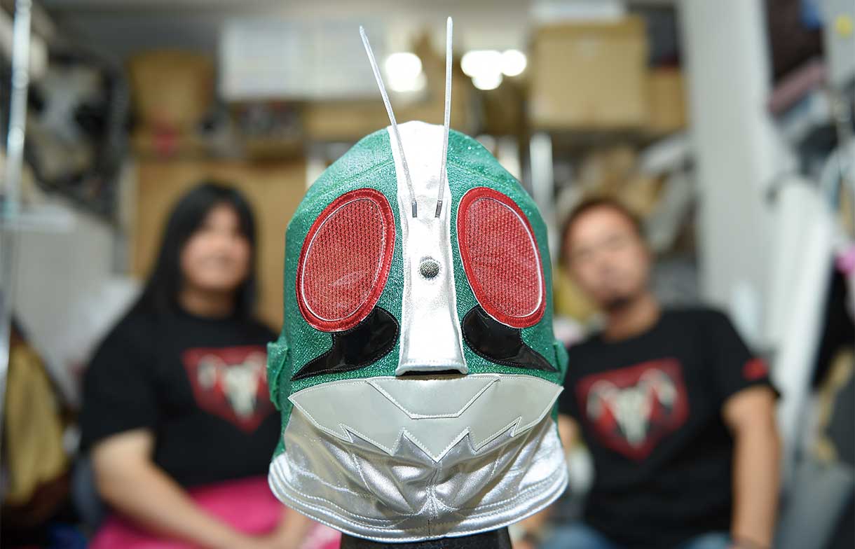 プロレス】仮面ライダー史上初！ 1/1スケールのプロレスマスクが登場