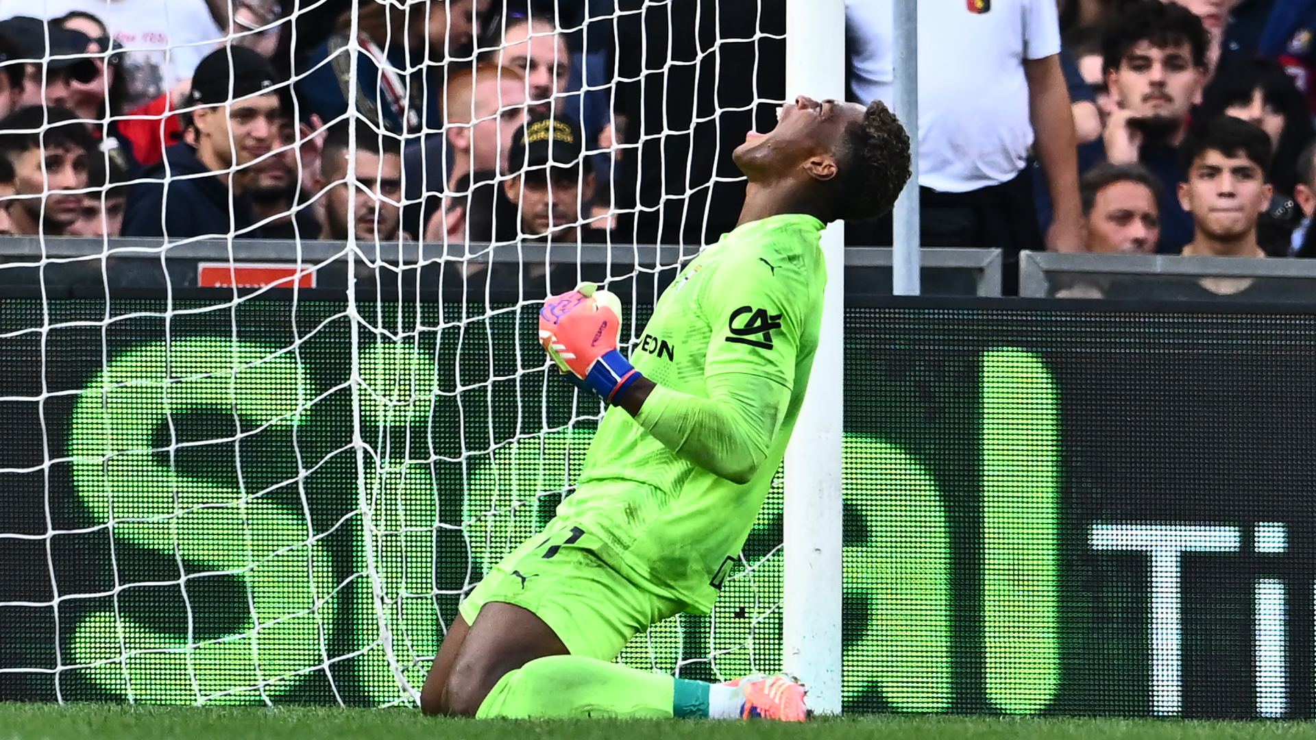 圧巻のスーパーセーブ＆PK阻止のGK鈴木彩艶に伊解説陣も驚嘆「マンマ