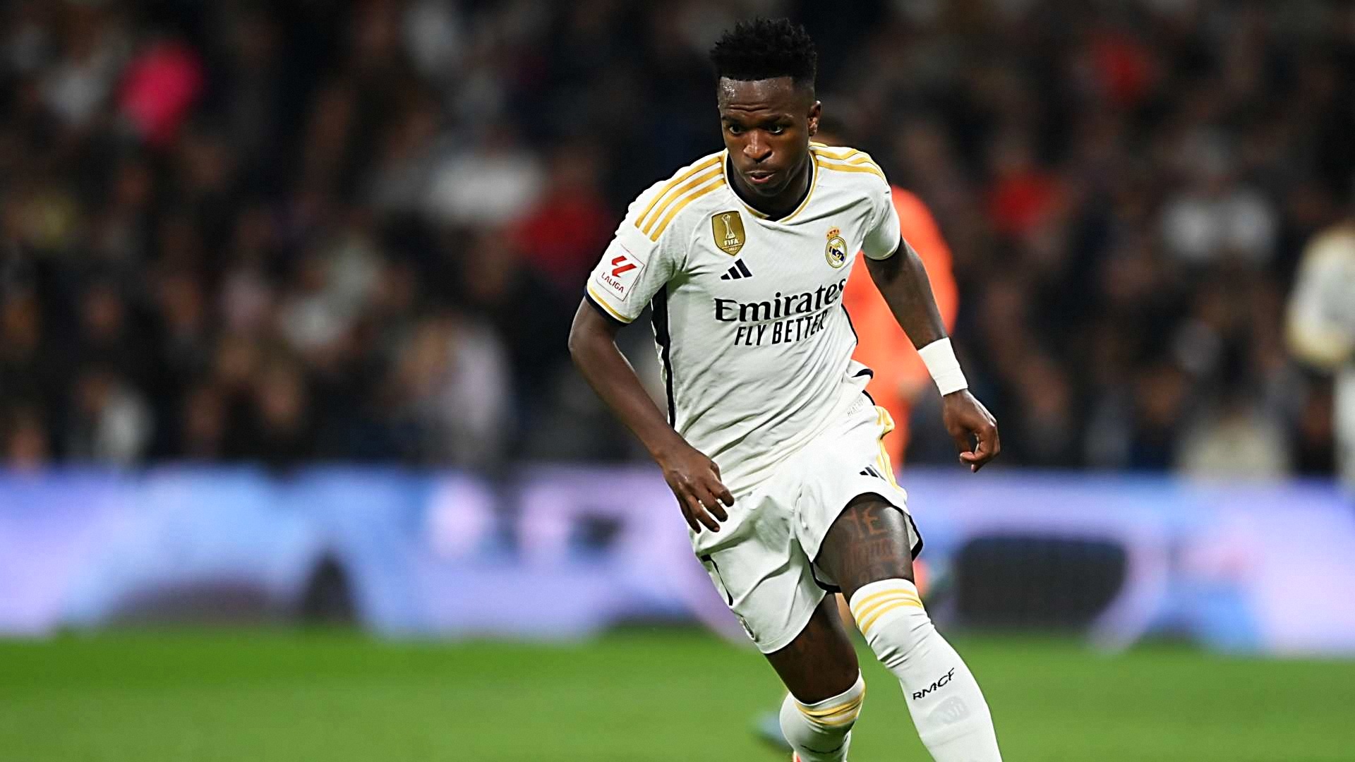 レアル・マドリードに大打撃…FWヴィニシウスがハムストリング断裂で