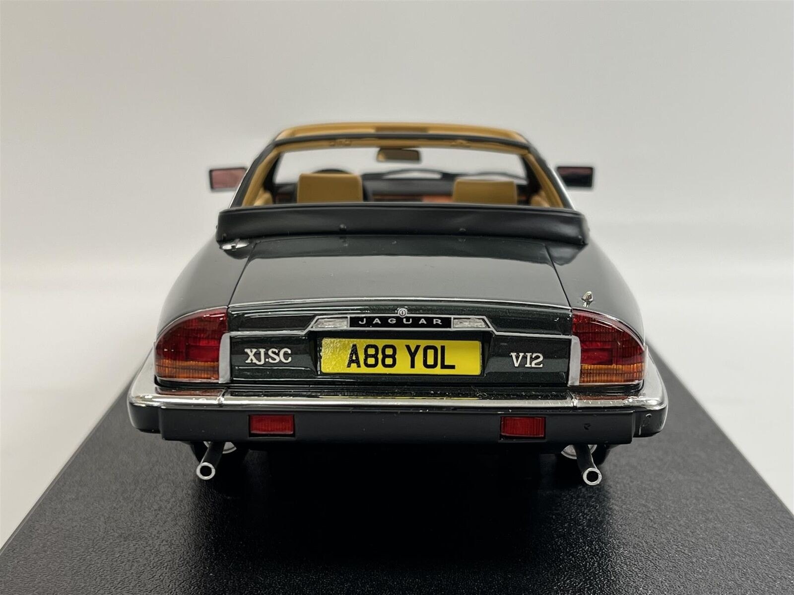 104-043 Cult 1/18 ジャガー XJ-SC Sage グリーン