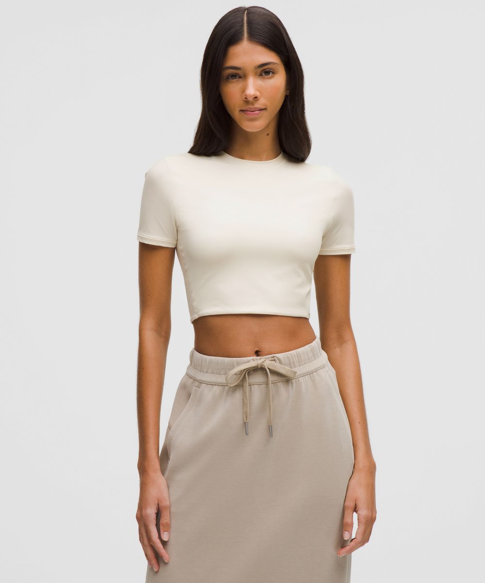 Wundermost Ultra-Soft Nulu クルーネッククロップTシャツ | Lululemon JP