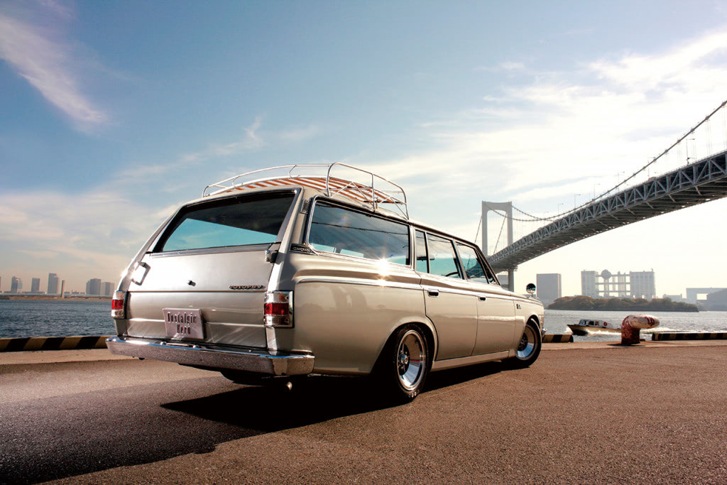 サードシートは横向き！ ベンコラ8人乗りカスタム｜いつかは「ワゴンの