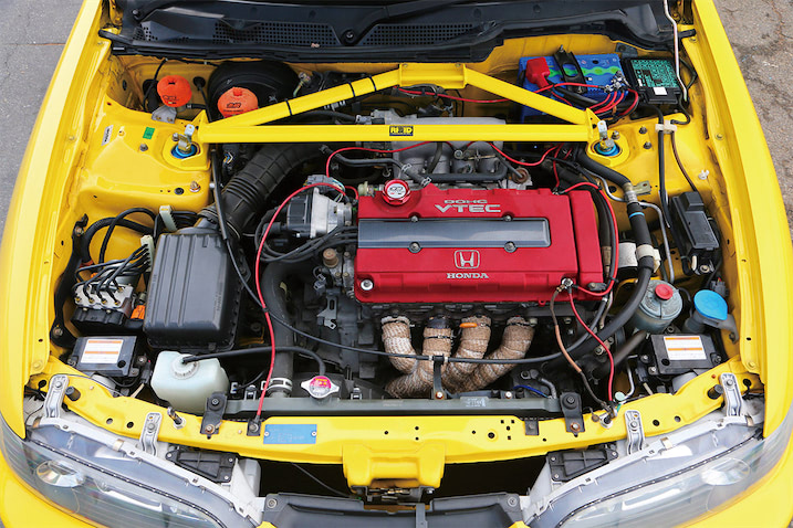 自然吸気エンジン世界最高レベルのリッターあたり111ps｜2000年式