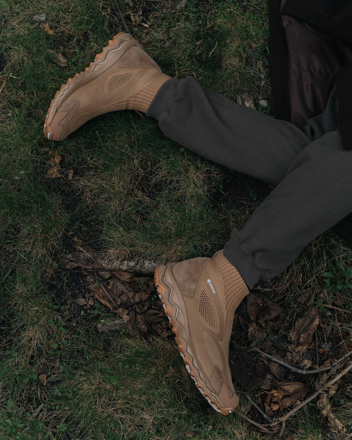 nonnative and MIZUNO Preview the Latest Version of the WAVE MUJIN