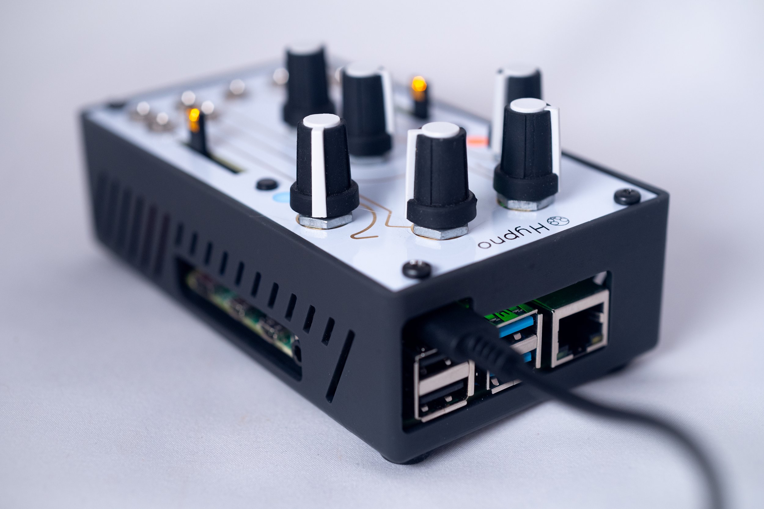 Hypno - Video Synthesizer — Sleepy Circuits