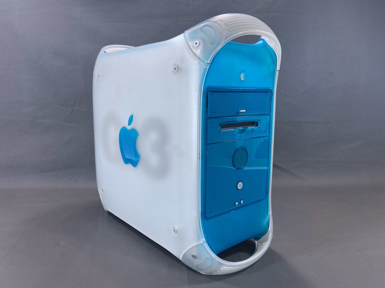 Power Mac G3 (Blue & White) — mac27.net