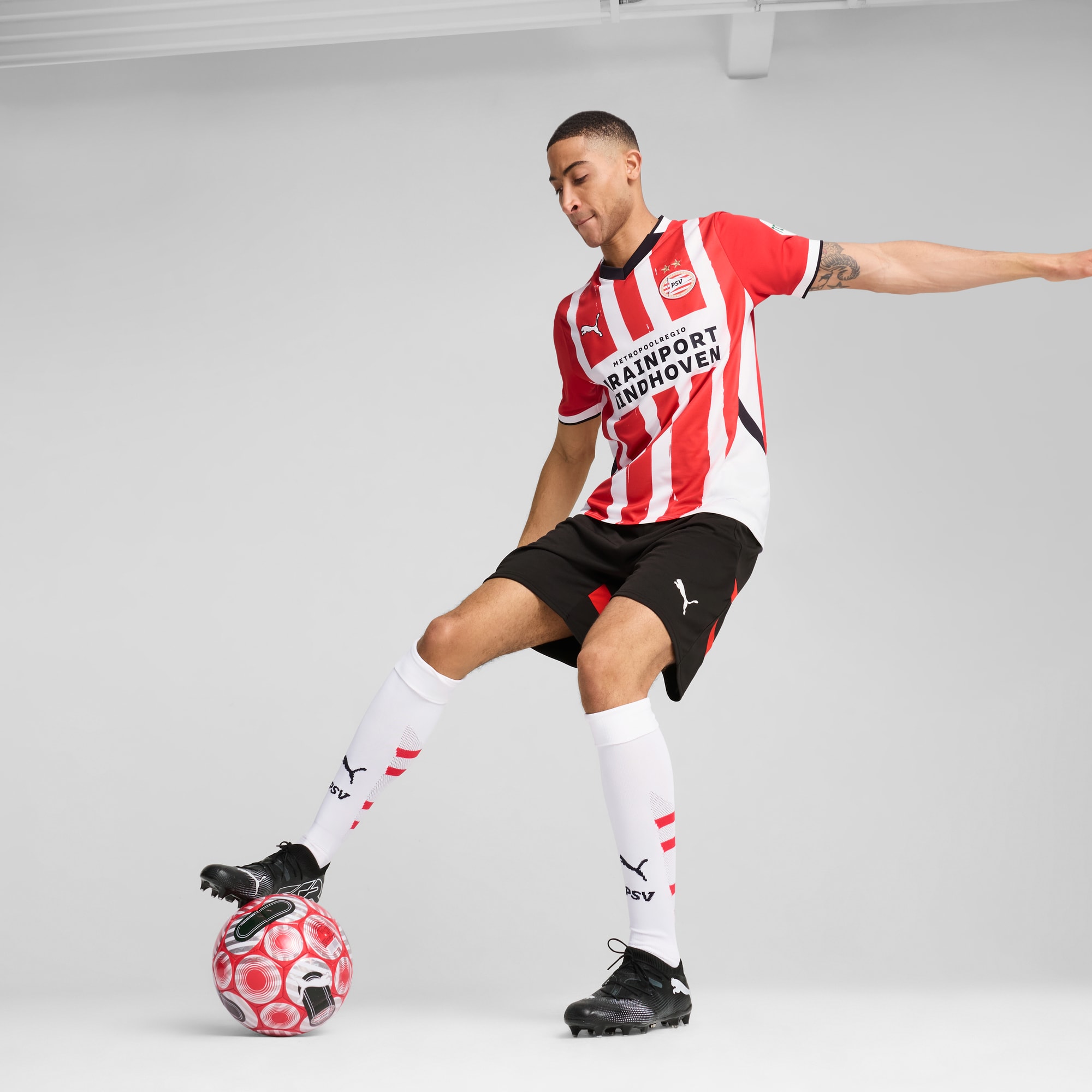 PSV Eindhoven 24/25 Men's Replica Home Soccer Jersey | PUMA