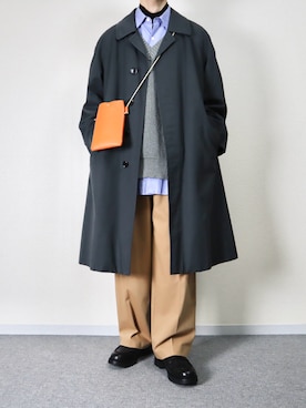 BURBERRYのステンカラーコート（ブラック系）を使った人気ファッション