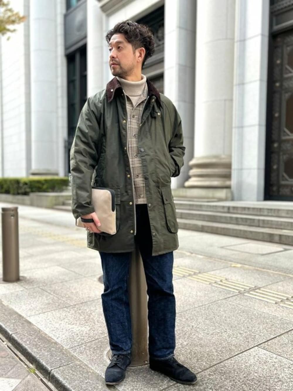 佐藤(SHIPS 大宮店（ルミネ）)｜Barbourのステンカラーコートを使った