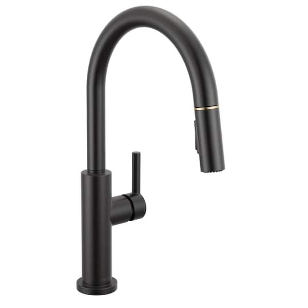 Delta Nicoli Single Handle Pull Down Sprayer Kitchen Faucet in