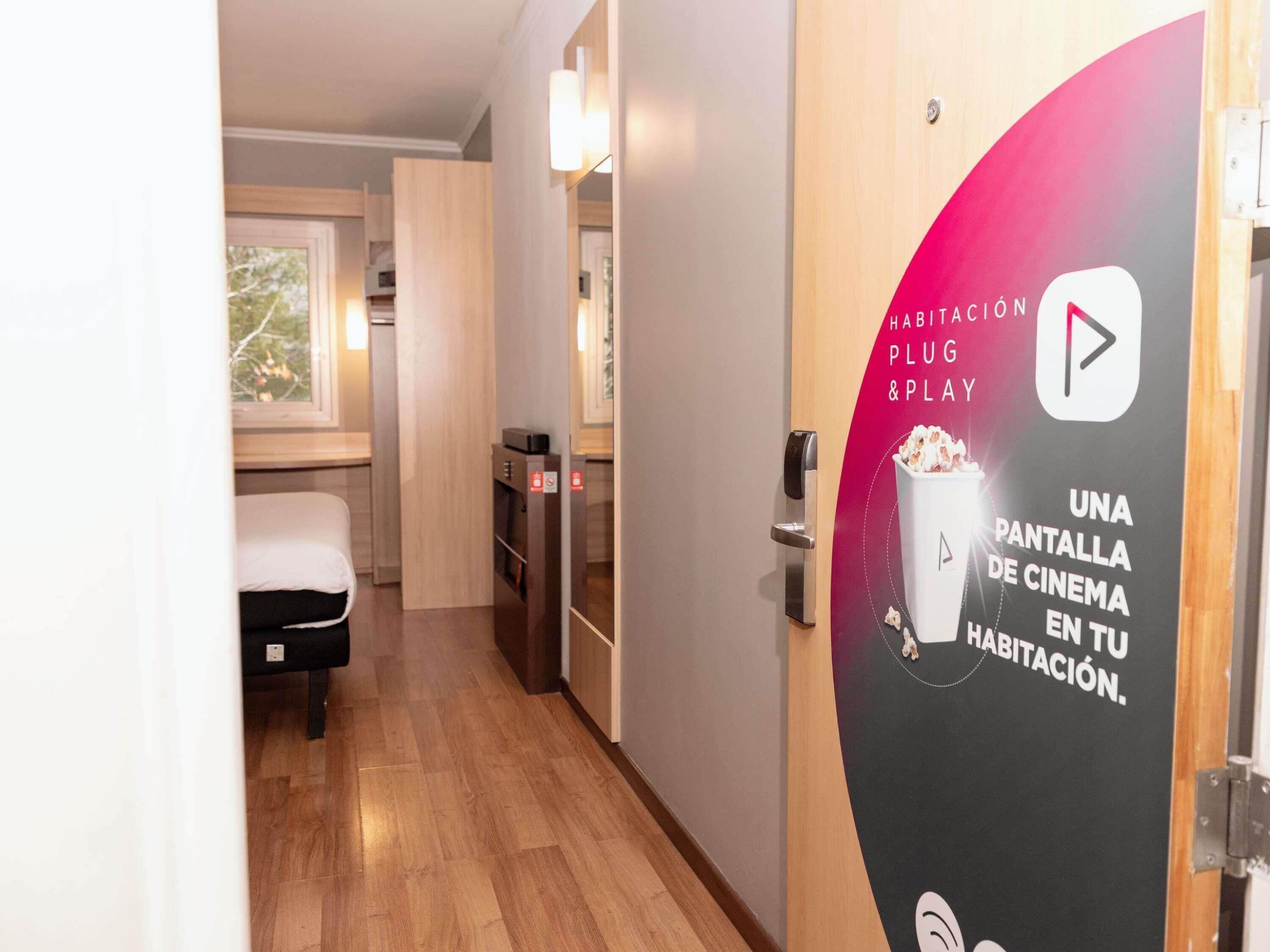 ibis Santiago Las Condes Reviews, Deals & Photos 2026 - Expedia