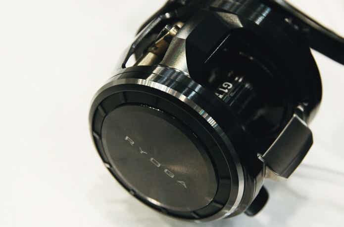 18リョウガは神感度！？「巻き特化型」の丸形リールがデビュー