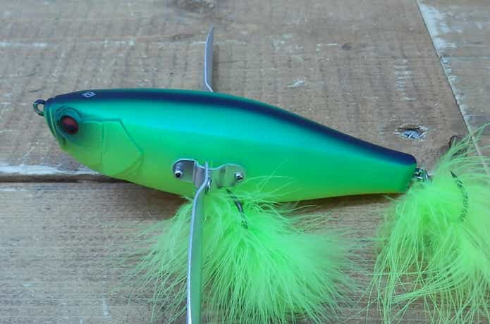 デカダッジは超人気ルアー！レイドジャパンのビッグクローラーベイトの