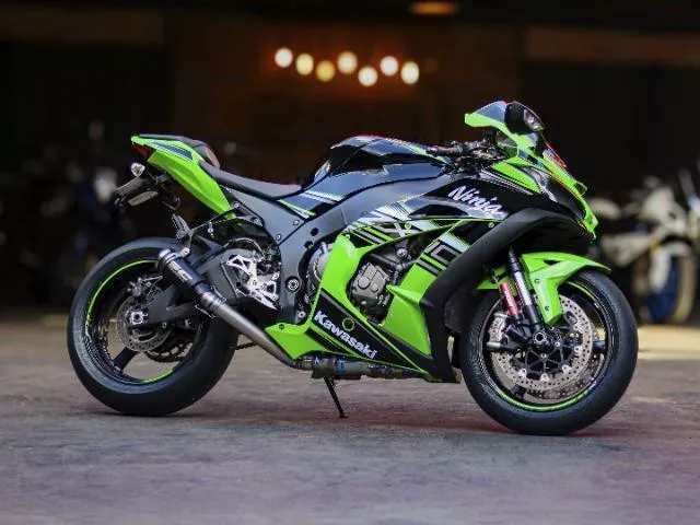 Moto Kawasaki Ninja ZX-10 1000 - 2017 - 785718 - Brasília DF