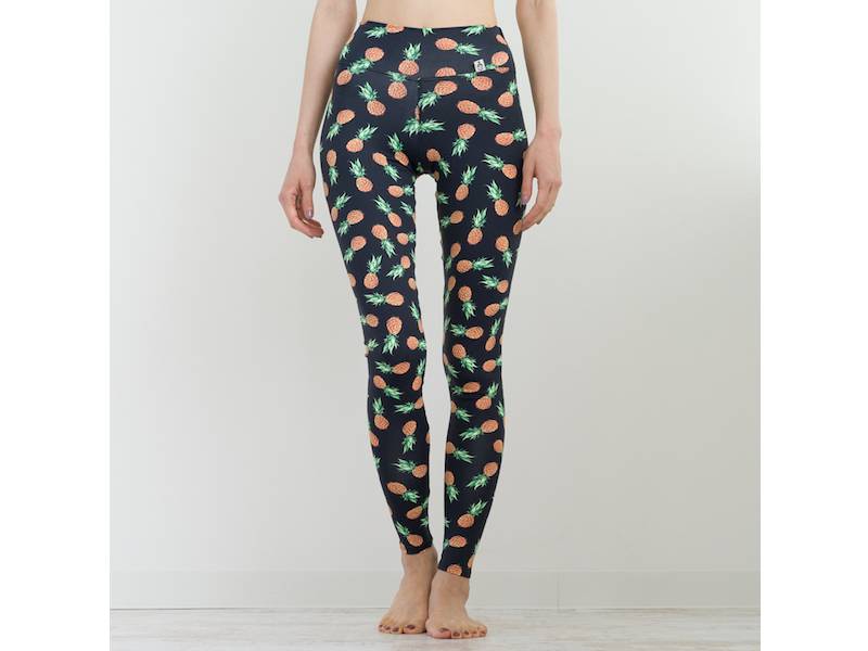 パッと目を惹くキュートな柄♡夏のヨガファッションを満喫する新作