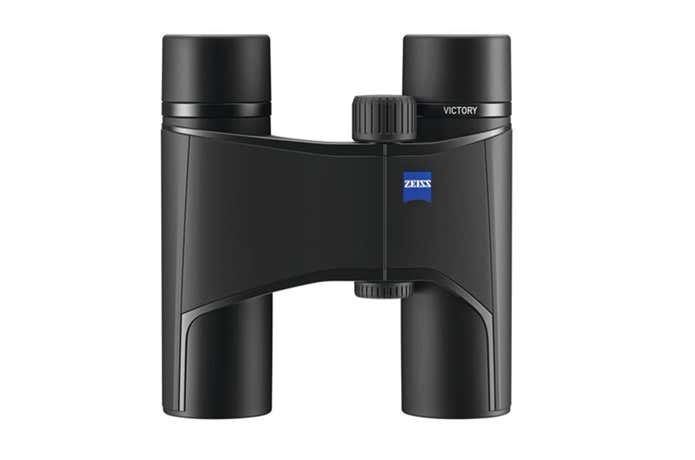 高機能なのにポケットサイズ！？カールツァイスから双眼鏡が新発売