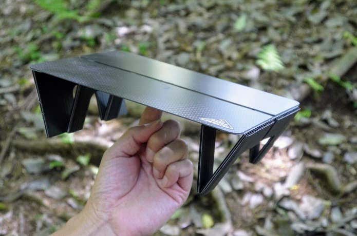 三拍子どころか四拍子揃ってる……。 「こんな山テーブルが欲しかった