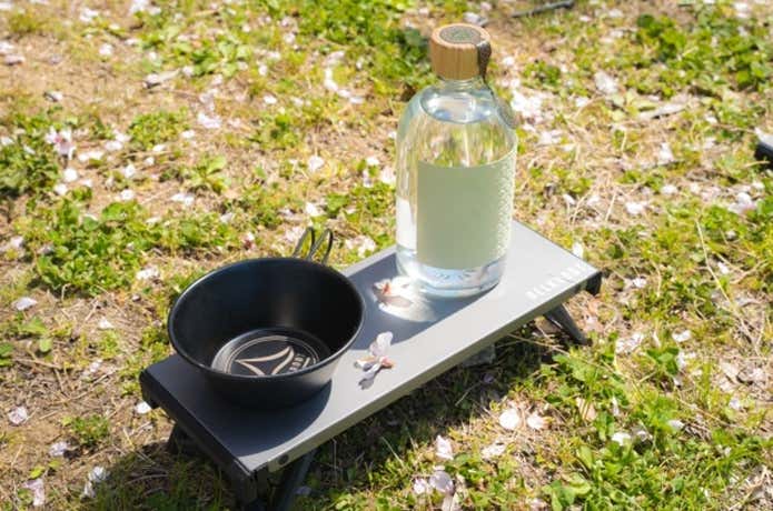 シーンに合わせて高さを調節！たった”160g”の超軽量ソロテーブルが登場