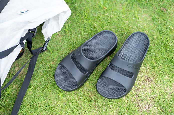 疲れた足をリラックス！リカバリーサンダルおすすめ14足を一斉レビュー