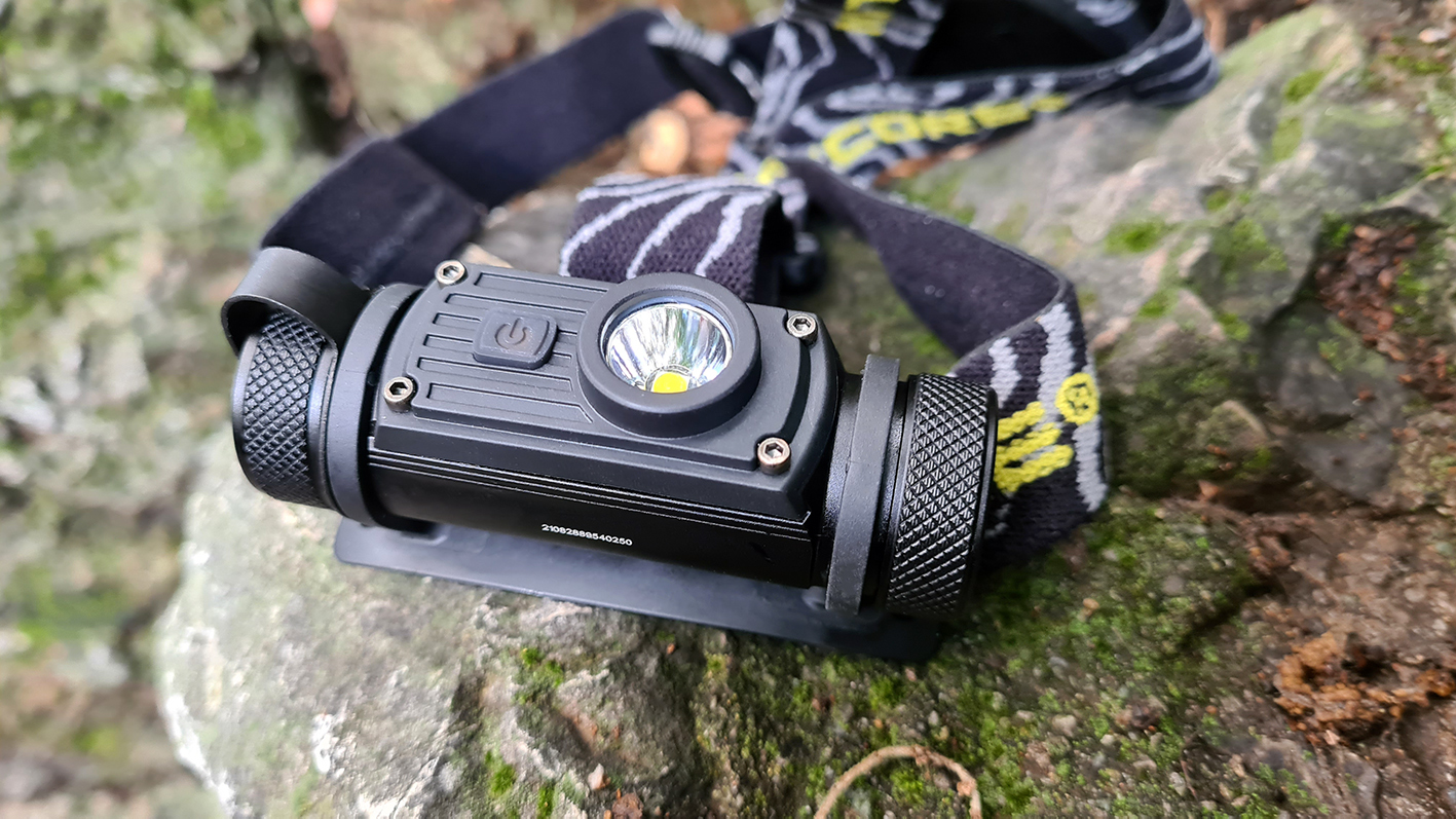 Review Headlamp Nitecore HC60 v2 - 1200 lumens - USB-C - 18650