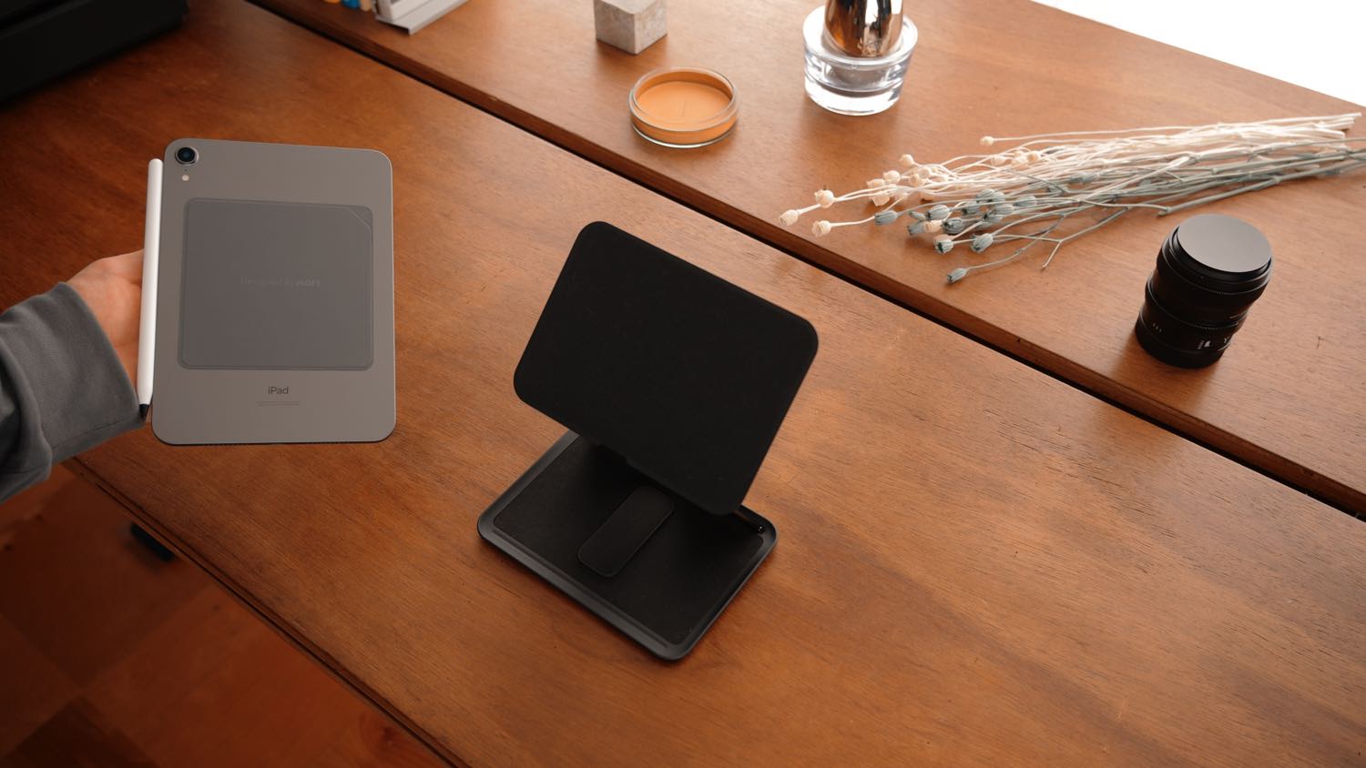 決定版】iPad miniの理想のスタンド『MOFT Snap Float Stand