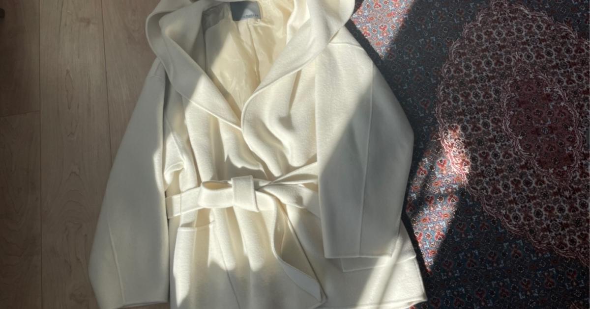 アンクレイヴ」の新作コート、”ショート丈の白”を選んだ3つの理由