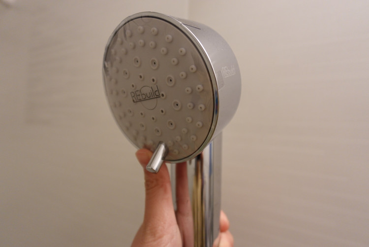 買ってよかった！塩素除去＆重炭酸シャワーヘッド“REbuild”｜＠BAILA