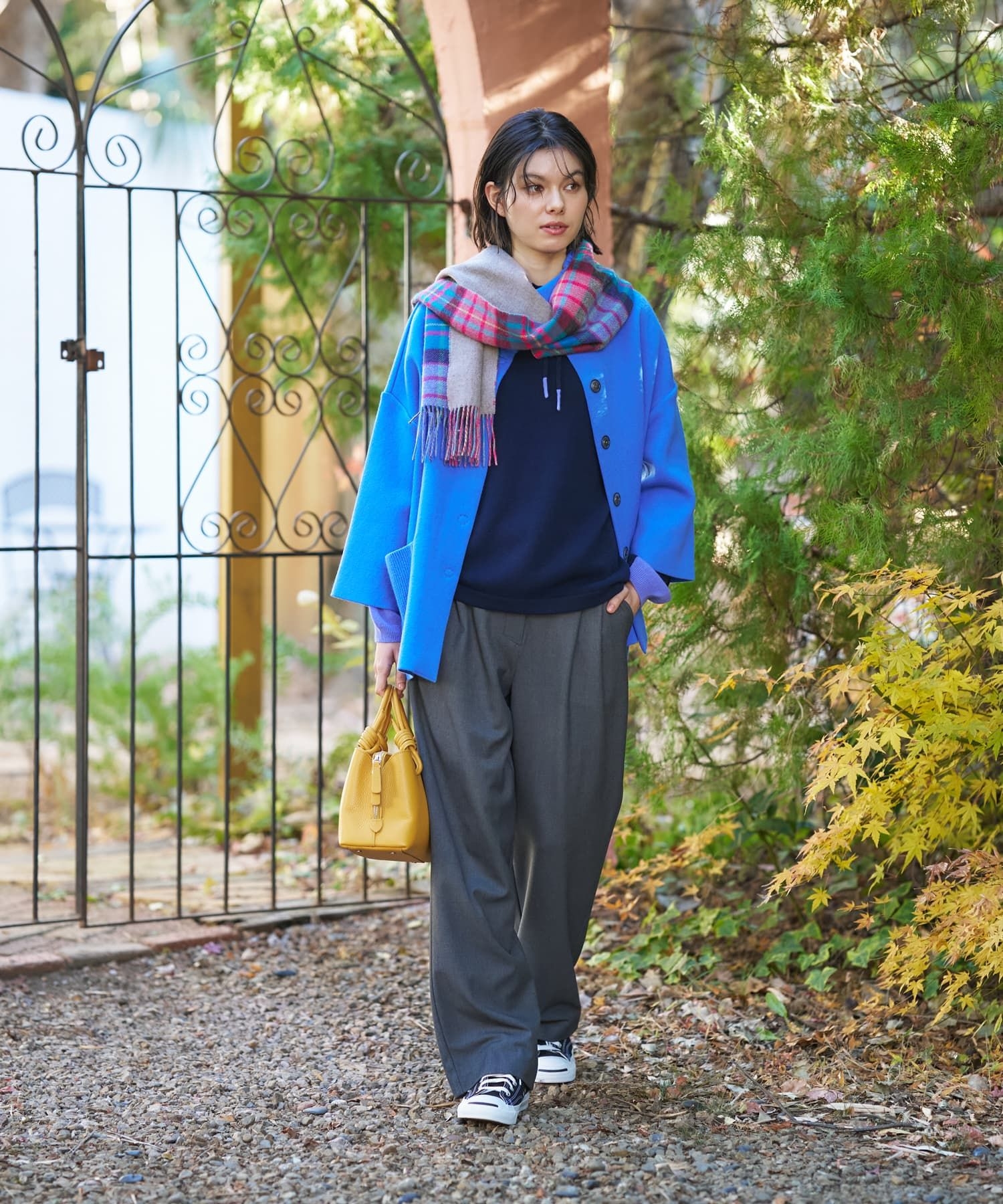 カシミヤのカラフルチェックマフラー【ピンクリボン】|キャラ・オ