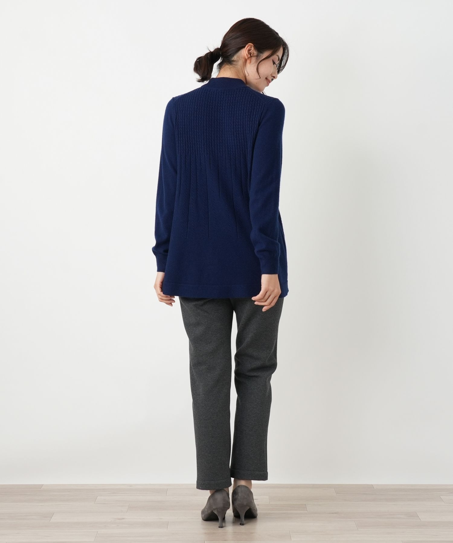 カシミヤ混ケーブルハイネックニット【Leilian WHITE LABEL】|レリアン