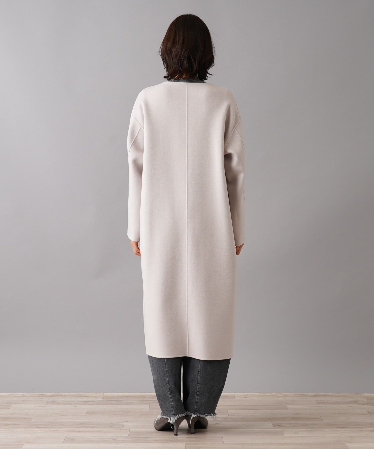 ノーカラーVネックコート【NEMIKA】|ネミカ | レリアン公式オンライン